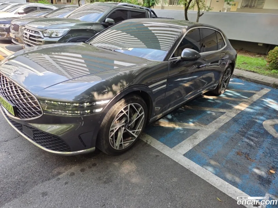 Genesis G90 3.5 AWD 2024 — thumbnail 3