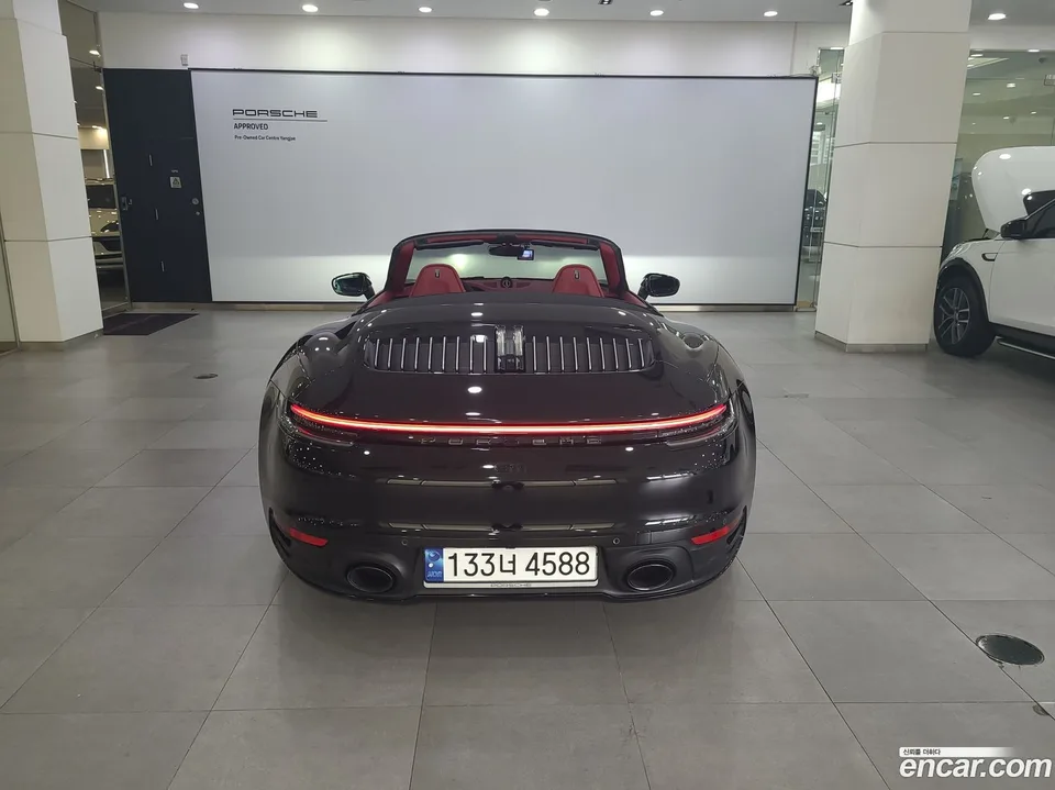 Porsche 911 (992) 4 2023 — thumbnail 4