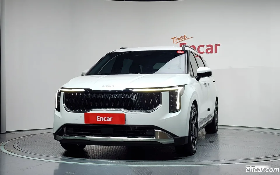 Kia Carnival 9 2024 — thumbnail 3
