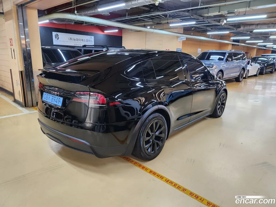 Tesla Model X AWD 2023 — thumbnail 4