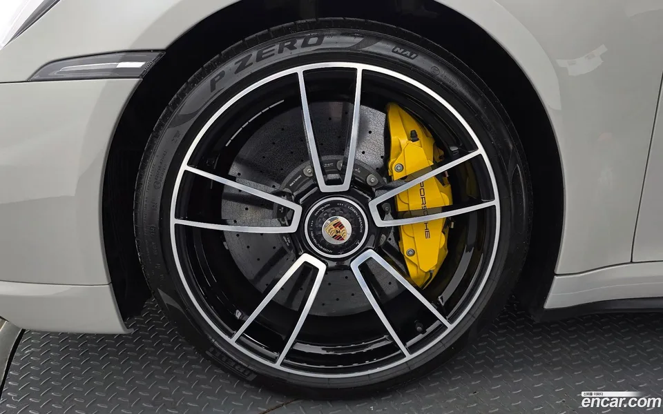 Porsche 911 (992) S 2024 — thumbnail 2