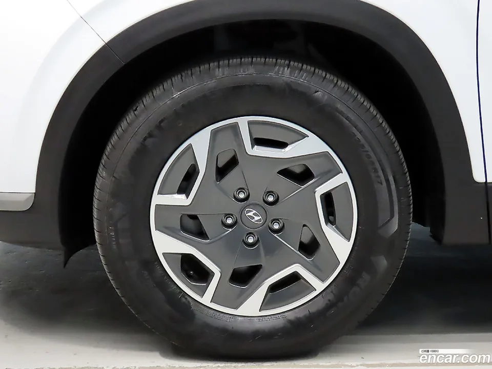Hyundai SantaFe HEV 1.6 2WD 2023 — thumbnail 2