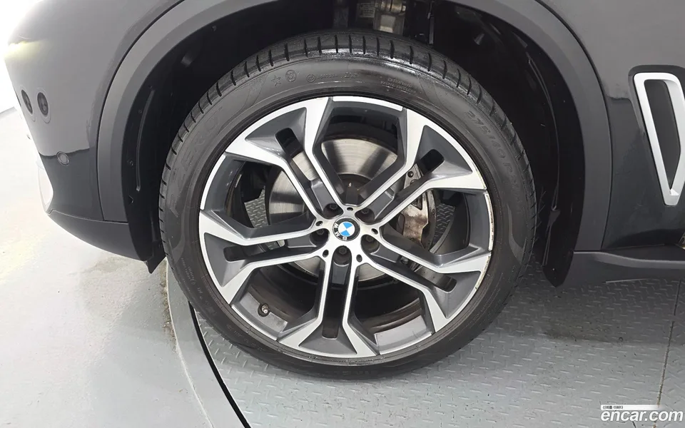 BMW X5 xDrive 30d xLine 2022 — thumbnail 5