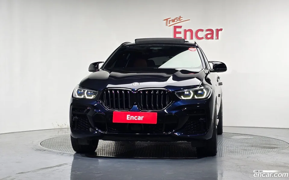 BMW X6 M50i 2022 — thumbnail 3