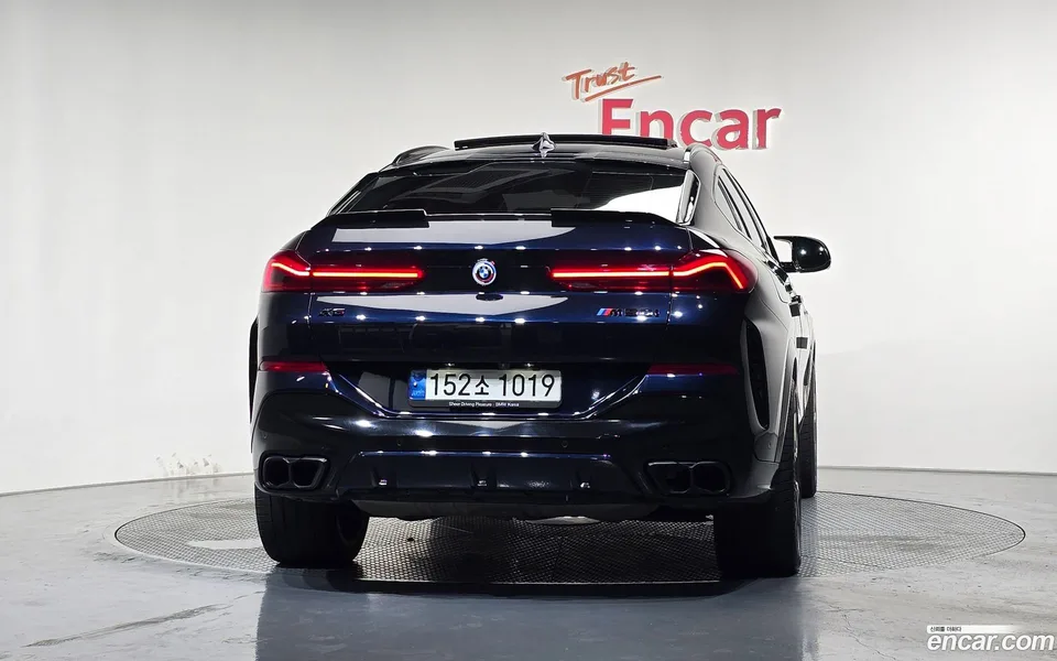 BMW X6 M50i 2022 — thumbnail 4