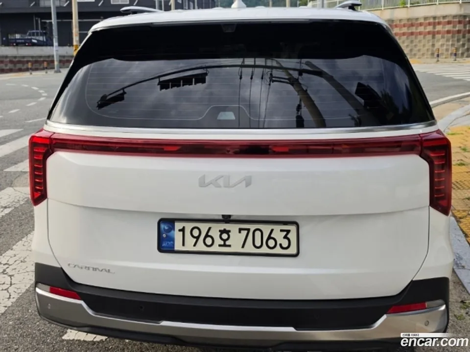 Kia Carnival 9 2024 — миниатюра 4