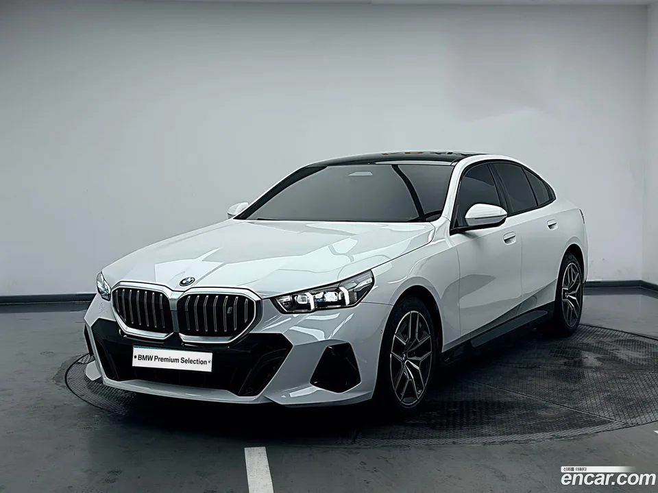BMW i5 xDrive 40 M 2026 — photo 1, buy with delivery to Moscow
