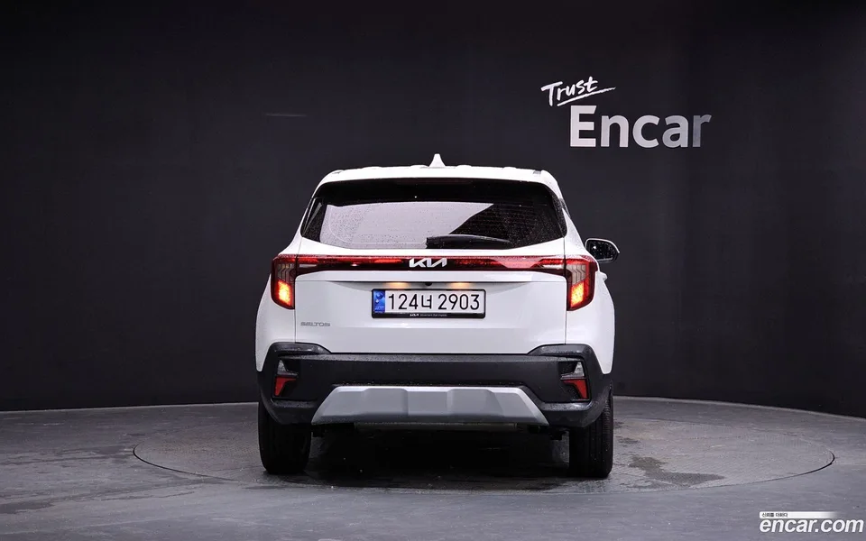 Kia Seltos 1.6 2WD 2024 — thumbnail 4