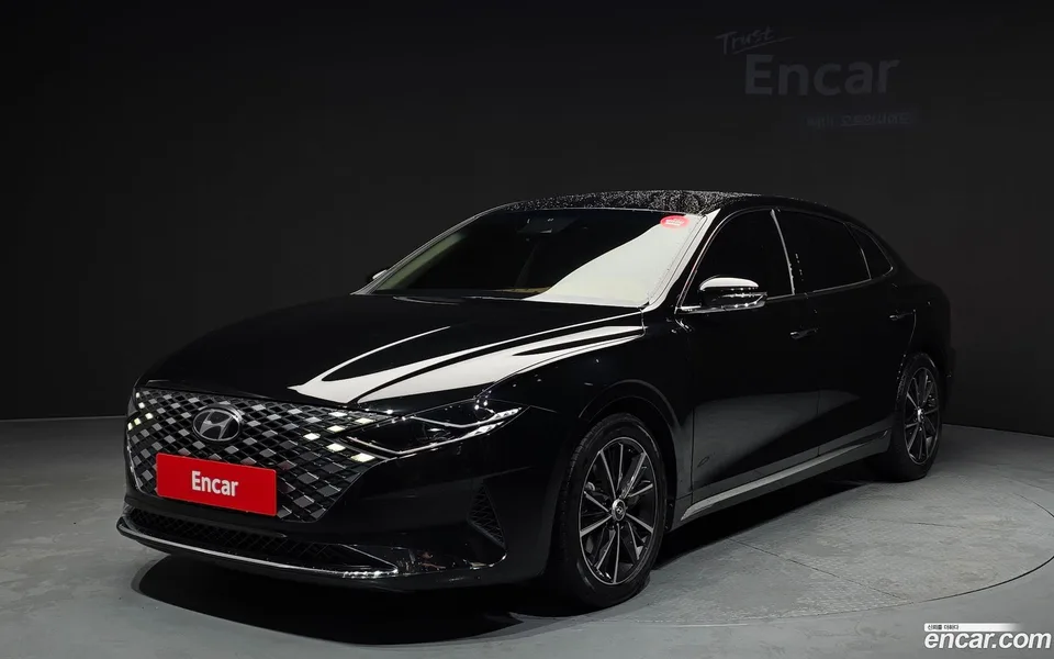 Hyundai Grandeur IG 2.5 2022 — photo 1, buy with delivery to Moscow