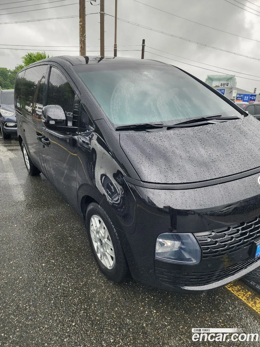 Hyundai Staria 5 2024 — фото 1, купить с доставкой в Москву