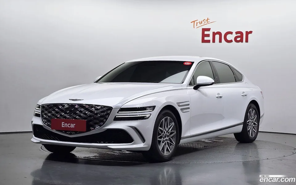 Genesis G80 2.5 2WD 2025 — photo 1, buy with delivery to Moscow