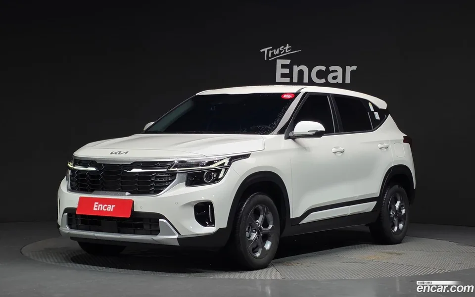 Kia Seltos 2.0 2WD 2024 — photo 1, buy with delivery to Moscow
