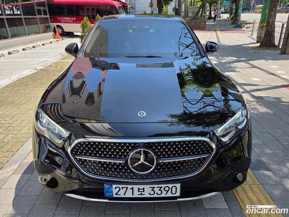 Mercedes-Benz E-Class E200 2026 — photo 1, buy with delivery to Moscow