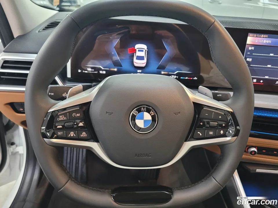 BMW 3 Series 320i 2026 — thumbnail 3