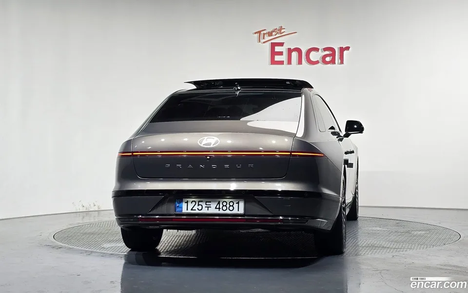 Hyundai Grandeur Hybrid 2023 — thumbnail 4