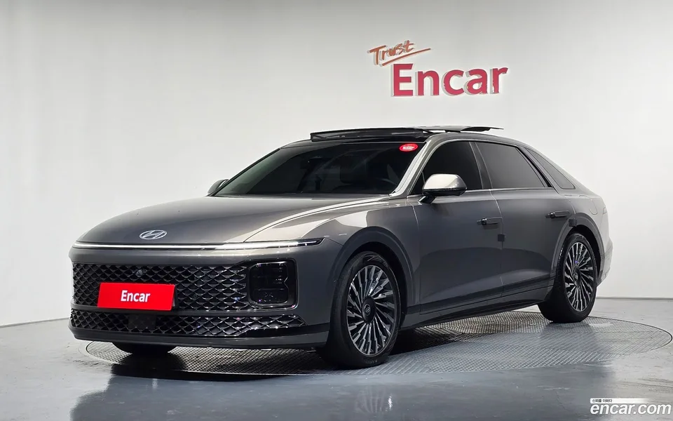 Hyundai Grandeur Hybrid 2023 — photo 1, buy with delivery to Moscow