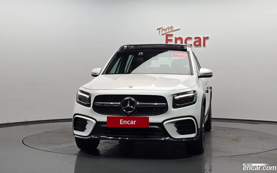 Mercedes-Benz GLB-Class GLB250 4MATIC 2025 — thumbnail 3