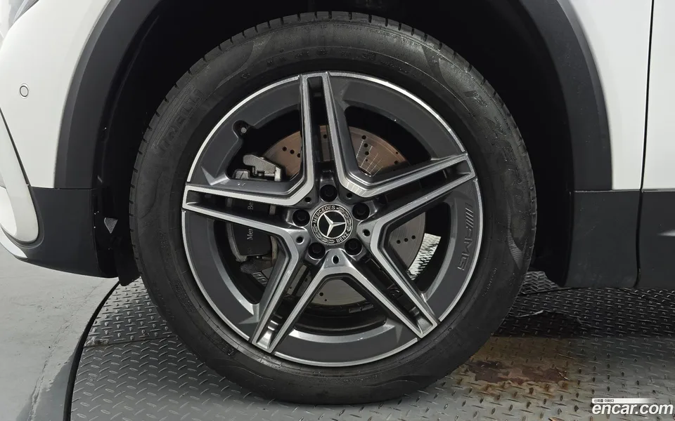 Mercedes-Benz GLB-Class GLB250 4MATIC 2025 — thumbnail 5