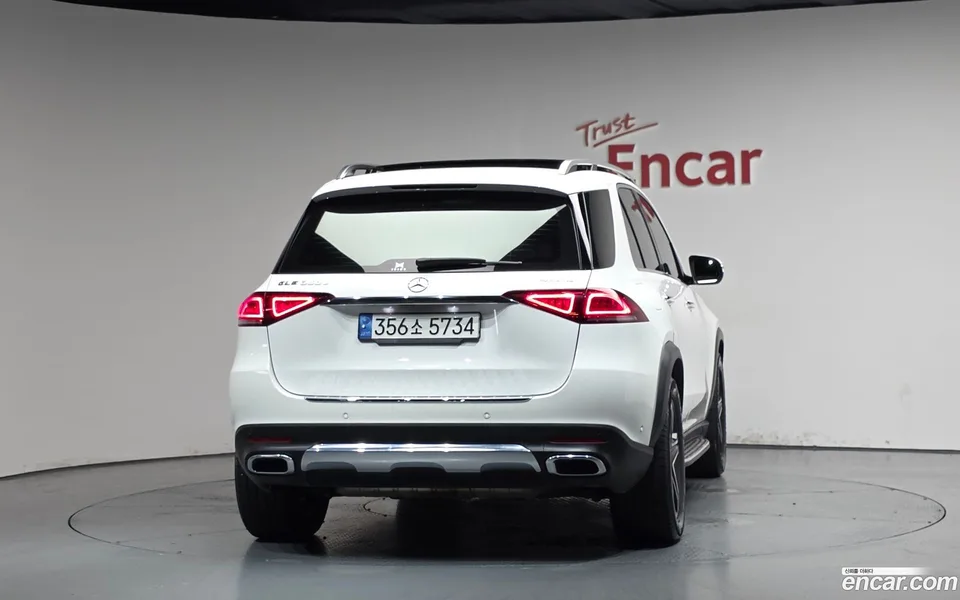 Mercedes-Benz GLE-Class GLE350e 4MATIC 2022 — thumbnail 4