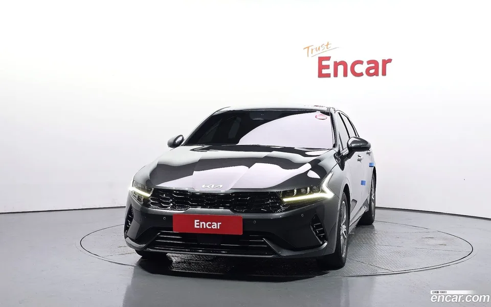 Kia K5 Hybrid 2023 — миниатюра 3