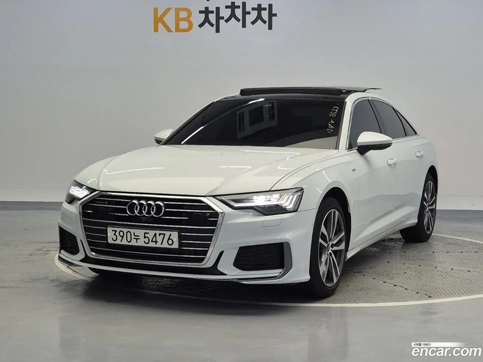 Audi A6 45 TFSI 2023 — photo 1, buy with delivery to Moscow