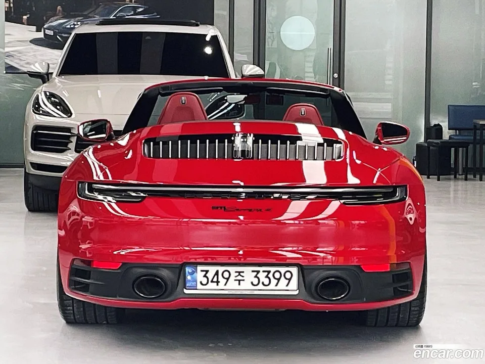 Porsche 911 (992) 4 2024 — thumbnail 4