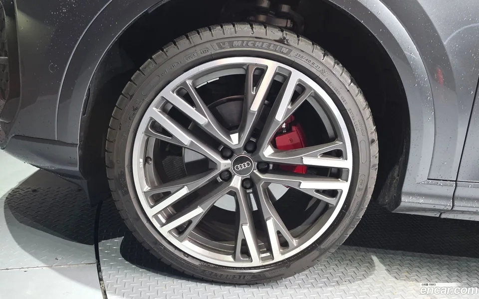 Audi Q5 (80A) 45 TFSI S Line 2025 — thumbnail 2