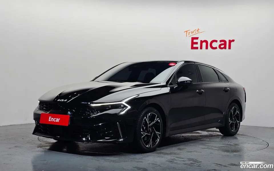 Kia K5 2.0 2025 — photo 1, buy with delivery to Moscow