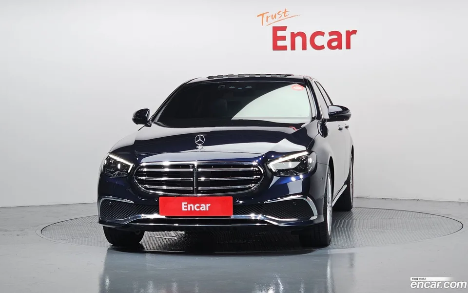 Mercedes-Benz E-Class E250 2022 — thumbnail 3