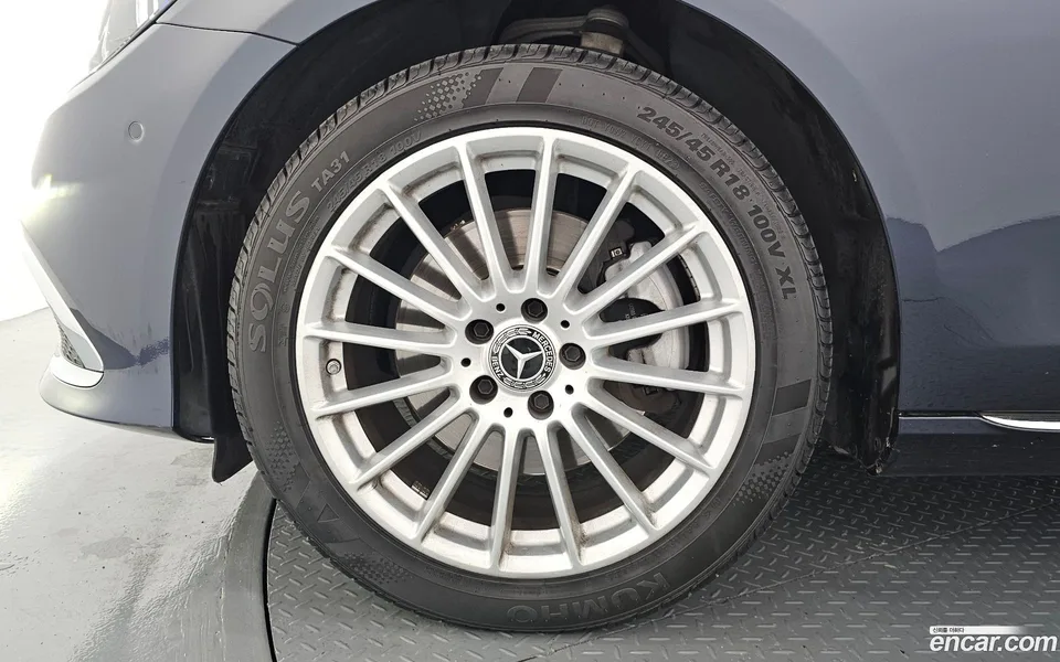 Mercedes-Benz E-Class E250 2022 — thumbnail 5