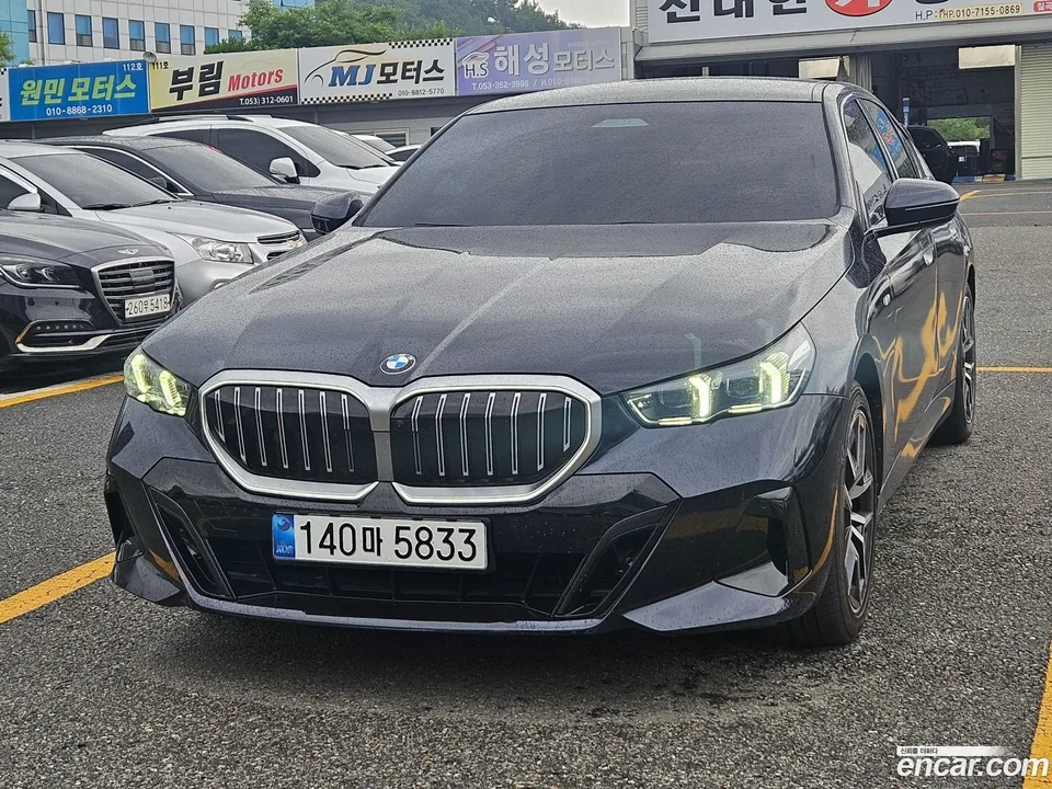 BMW 5 Series 520i M 2025 — миниатюра 3