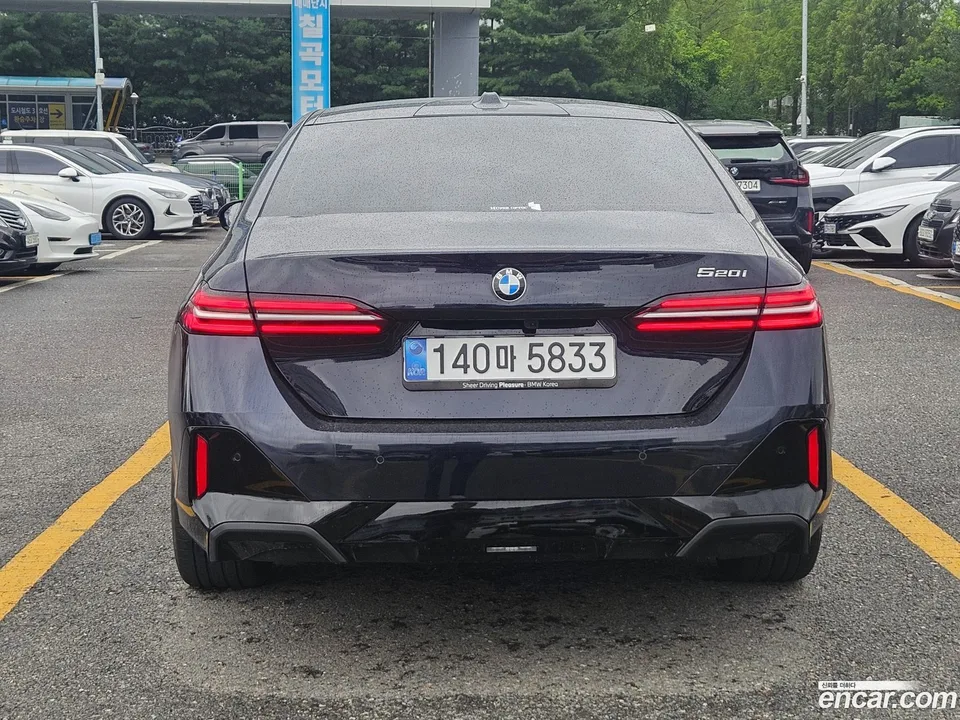 BMW 5 Series 520i M 2025 — миниатюра 4