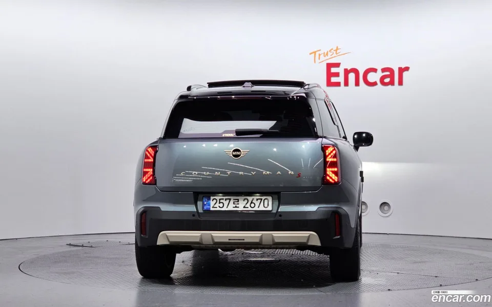 MINI Cooper S Countryman ALL4 2024 — thumbnail 4