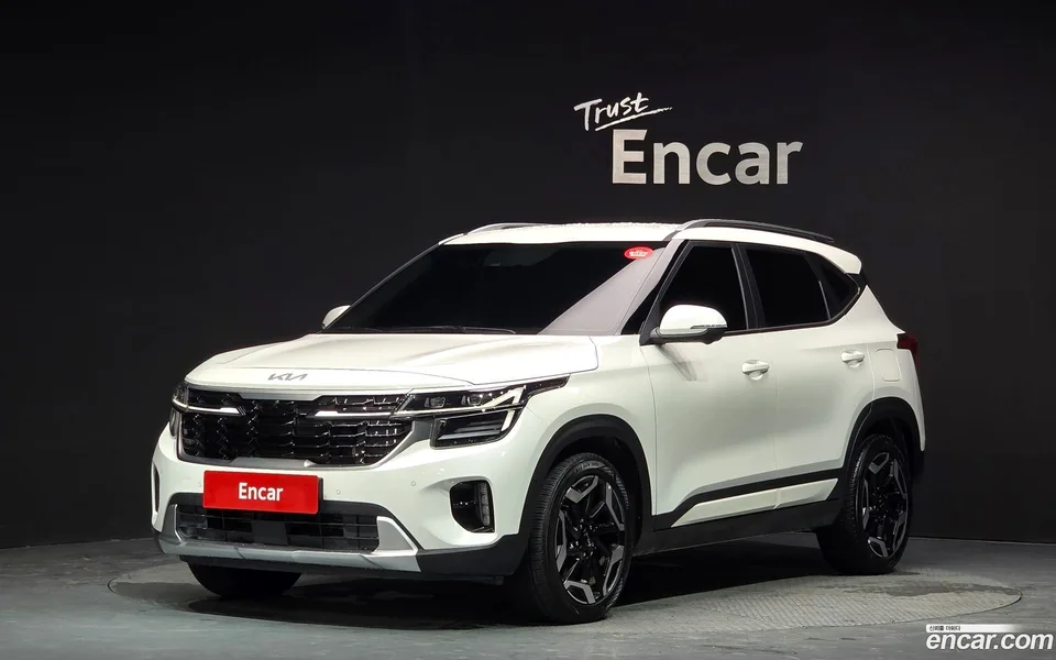 Kia Seltos 1.6 2WD 2024 — фото 1, купить с доставкой в Москву