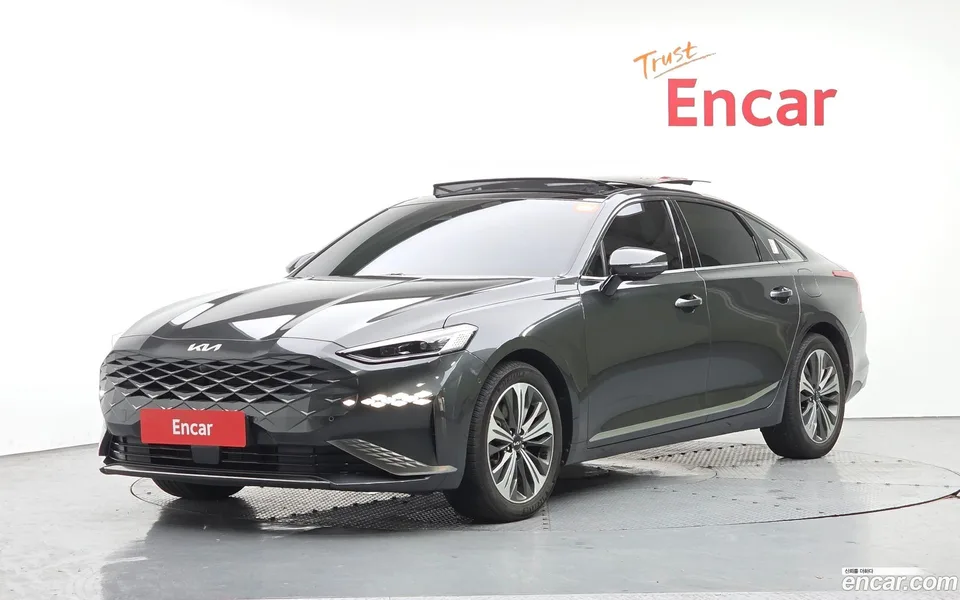 Kia K8 2.5 2WD 2022 — photo 1, buy with delivery to Moscow