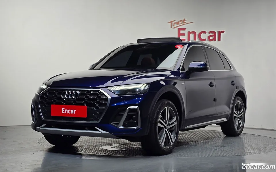 Audi Q5 45 TFSI 2022 — photo 1, buy with delivery to Moscow