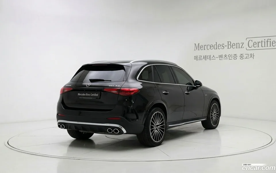 Mercedes-Benz GLC-Class AMG GLC43 4MATIC 2025 — thumbnail 4