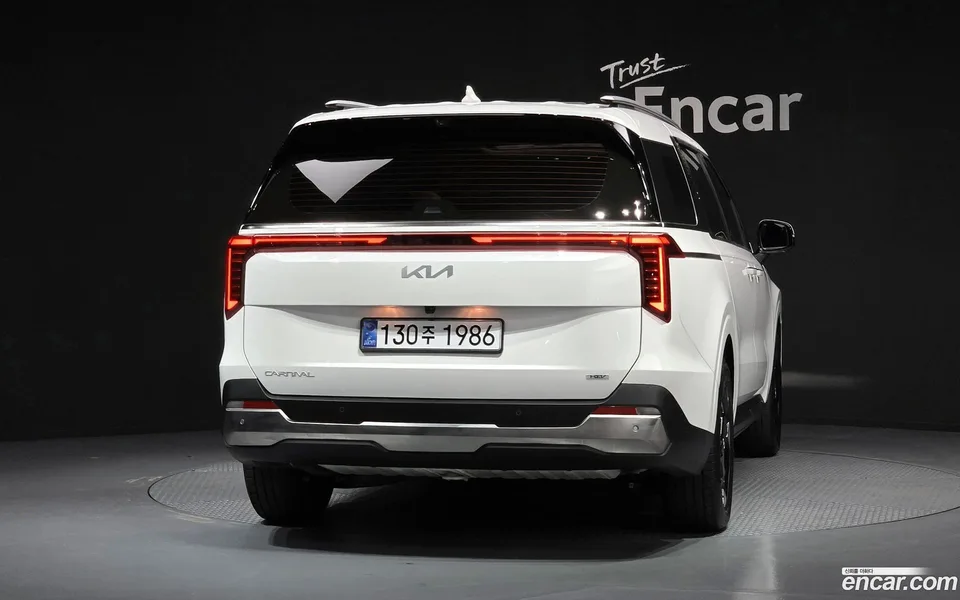Kia Carnival HEV 9 2025 — thumbnail 4