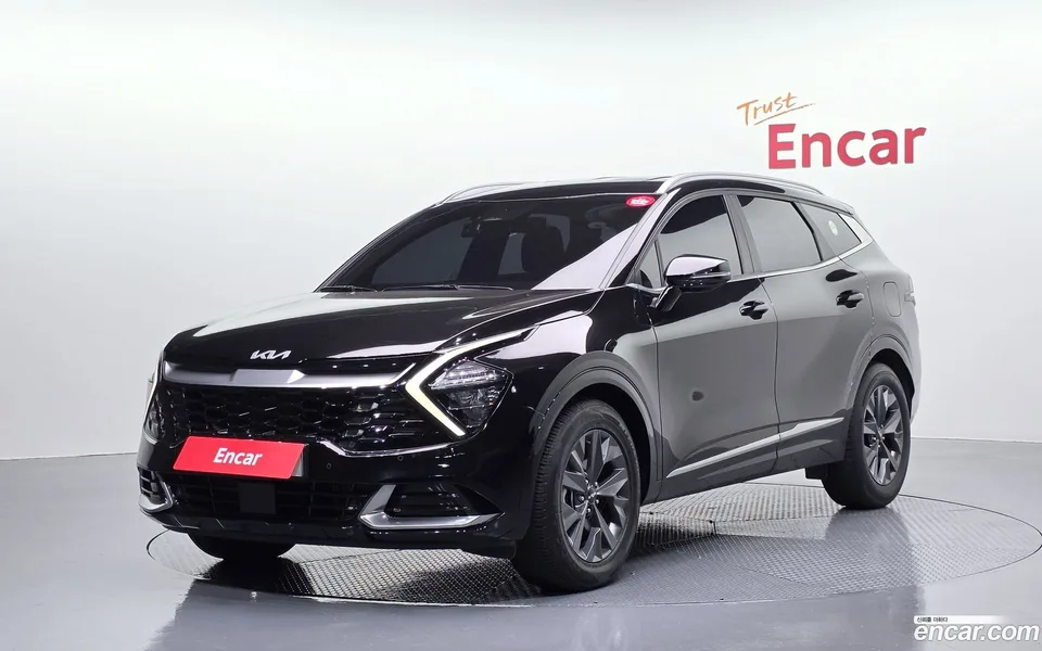 Kia Sportage 2.0 2WD 2022 — photo 1, buy with delivery to Moscow