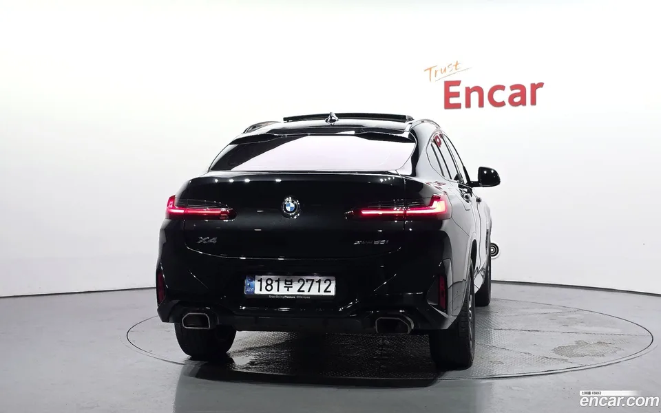 BMW X4 xDrive20i M 2023 — миниатюра 4