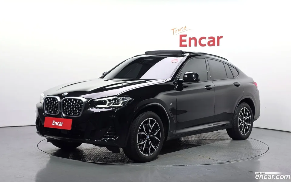 BMW X4 xDrive20i M 2023 — photo 1, buy with delivery to Moscow