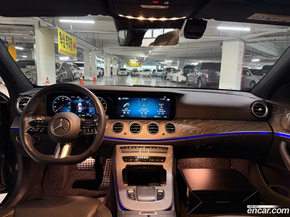 BMW 5 Series 520i M 2022 — thumbnail 2