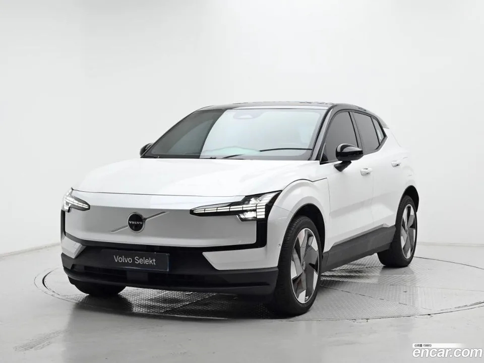 Volvo EX30 2025 — photo 1, buy with delivery to Moscow