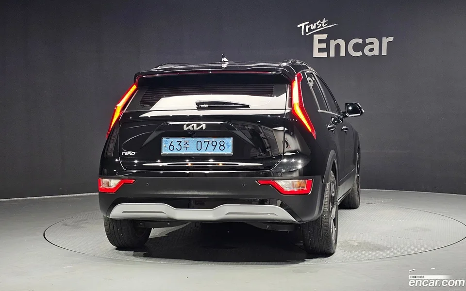 Kia Niro EV 2023 — thumbnail 4