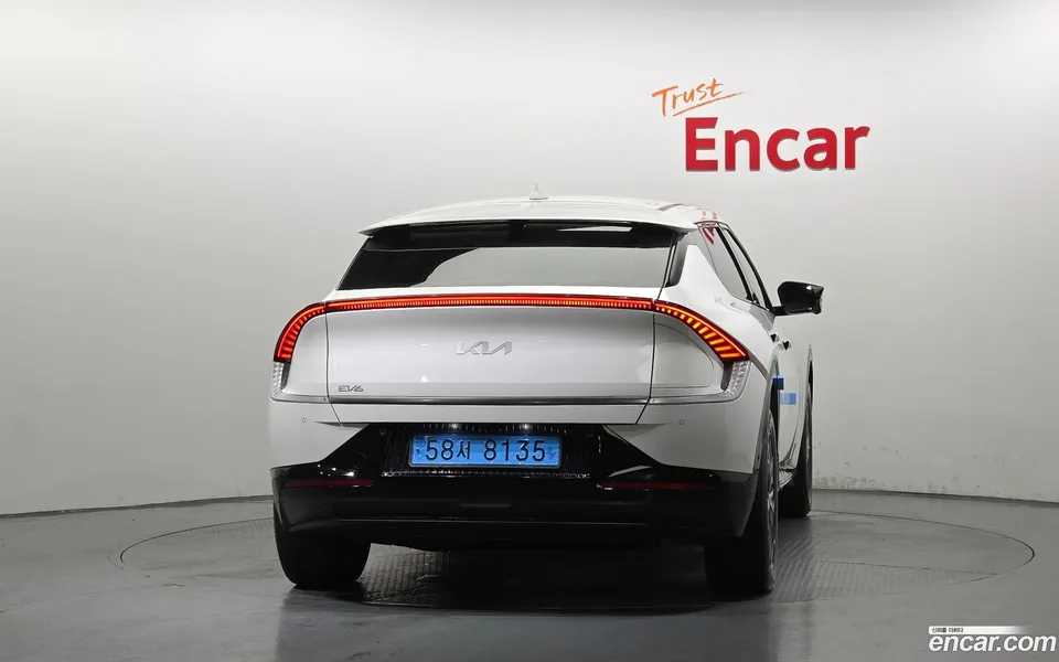 Kia EV6 2024 — thumbnail 4