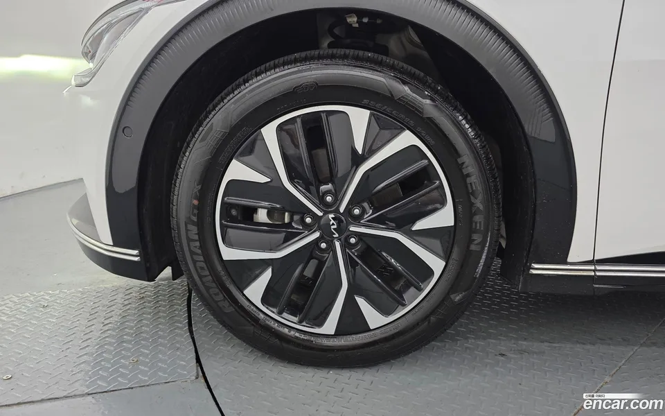 Kia EV6 2024 — thumbnail 5