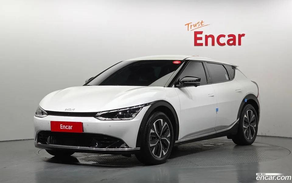 Kia EV6 2024 — photo 1, buy with delivery to Moscow