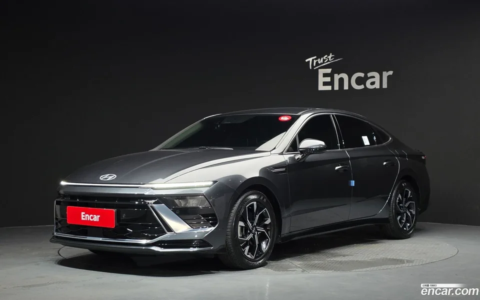 Hyundai Sonata The Edge 2.0 2023 — photo 1, buy with delivery to Moscow