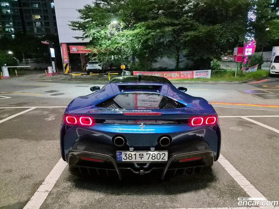 Ferrari SF90 Stradale 4.0 2023 — thumbnail 5