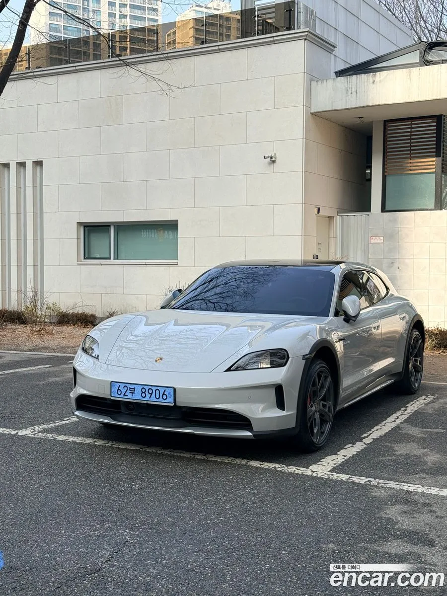 Porsche Taycan 4S 2025 — photo 1, buy with delivery to Moscow